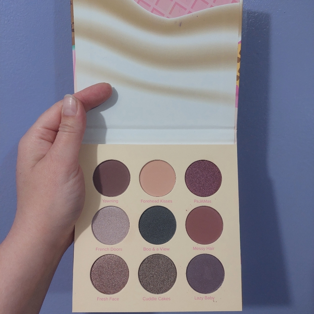 Beauty Bakerie - Breakfast In Bed